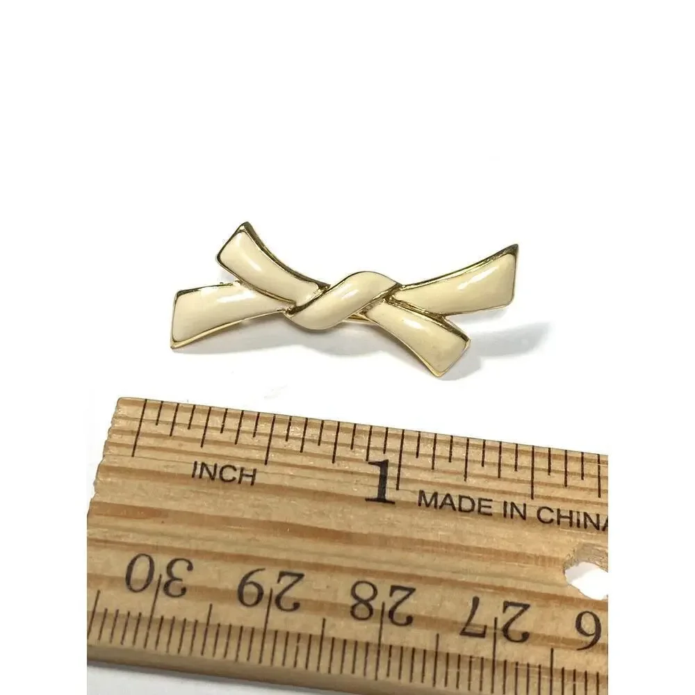 MONET Brooch Bow Cream Enamel Gold Tone Pin Vintage Signed